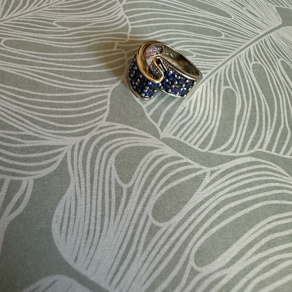 Sapphire Bypass Ring - Picture 8 of 9